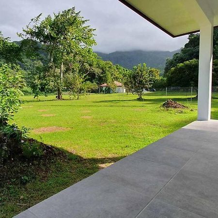 Le Fare Ape Tarua Villa Taputapuapea ภายนอก รูปภาพ