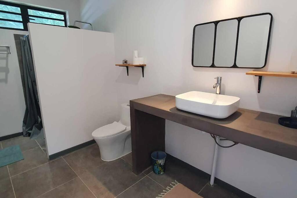 Le Fare Ape Tarua Villa Taputapuapea ภายนอก รูปภาพ